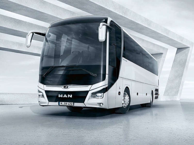 Doppeldecker-Reisebus (Beispielfoto des Herstellers)